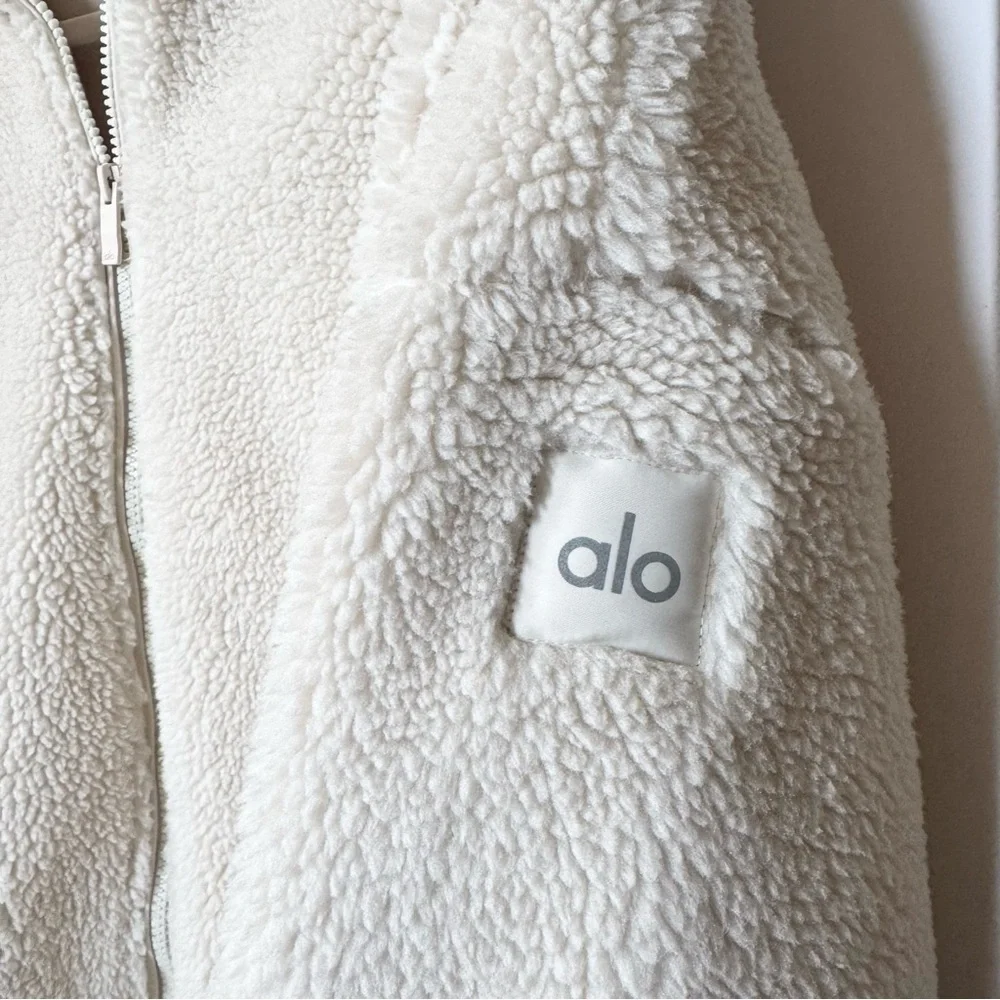 Alo Flurry Mock-Neck Fleece Zip-Up Jacket Cream Small